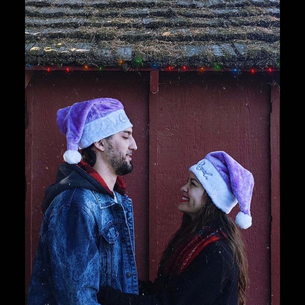 🎅🥃 Bundl 3/$10 Crown Royal Embroidered Santa Hat